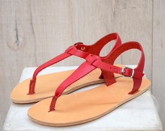 Women’s earthing leather sandals with a minimalist thong design for natural grounding