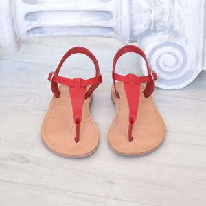 Women&#39;s Thongs Leather Sandals Stylish and Classic - SKOPELOS