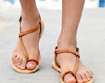 Men’s Minimal Leather Sandals – Handmade Greek Summer Sandals with Toe Ring | Astir