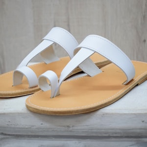 Boho Leather Thong Sandals for Men and Women - Handcrafted Comfort