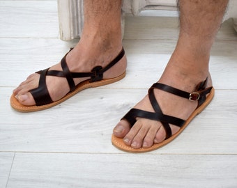 Men's sandals with Toe ring and straps in Ancient Greek style with Genuine Leather