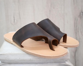 Men's Greek Leather Sandals – Handmade Toe Ring Flats, Minimalist Brown Summer Shoes