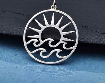 ap4597 925 Sterling Silver Handmade Designer Unisex Pendant Jewelry Length 1.4 Attractive Sun /& Moon Solid Silver Pendant For Gift
