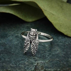 Ciondolo Cicala In Argento 925 Fatto A Mano: Gioiello 3D Unico Per Collana, Ideale Per Un Regalo Originale