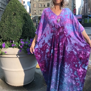 Tie dye caftan dress, Boho Maxi dress, Purple caftan dress, Tie dyed maxi dress, purple boho dress, ice dyed caftan, Purple maxi dress
