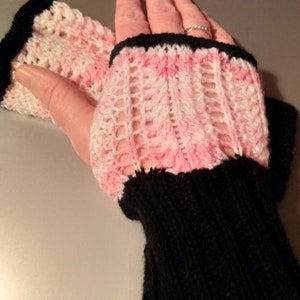 Wrist Warmers Black & pink