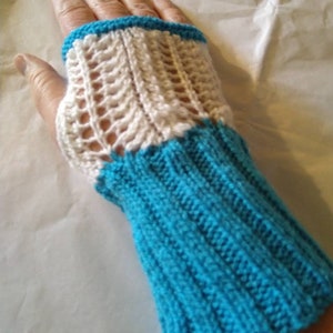 Wrist Warmers Turquoise/white