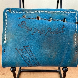 Cartera vintage de cuero para guantes de béisbol - Regalos deportivos reciclados hechos a mano - Hecho en EE. UU.