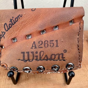 Cartera vintage de cuero Wilson para guantes de béisbol - Regalos deportivos reciclados hechos a mano - Hecho en EE. UU.