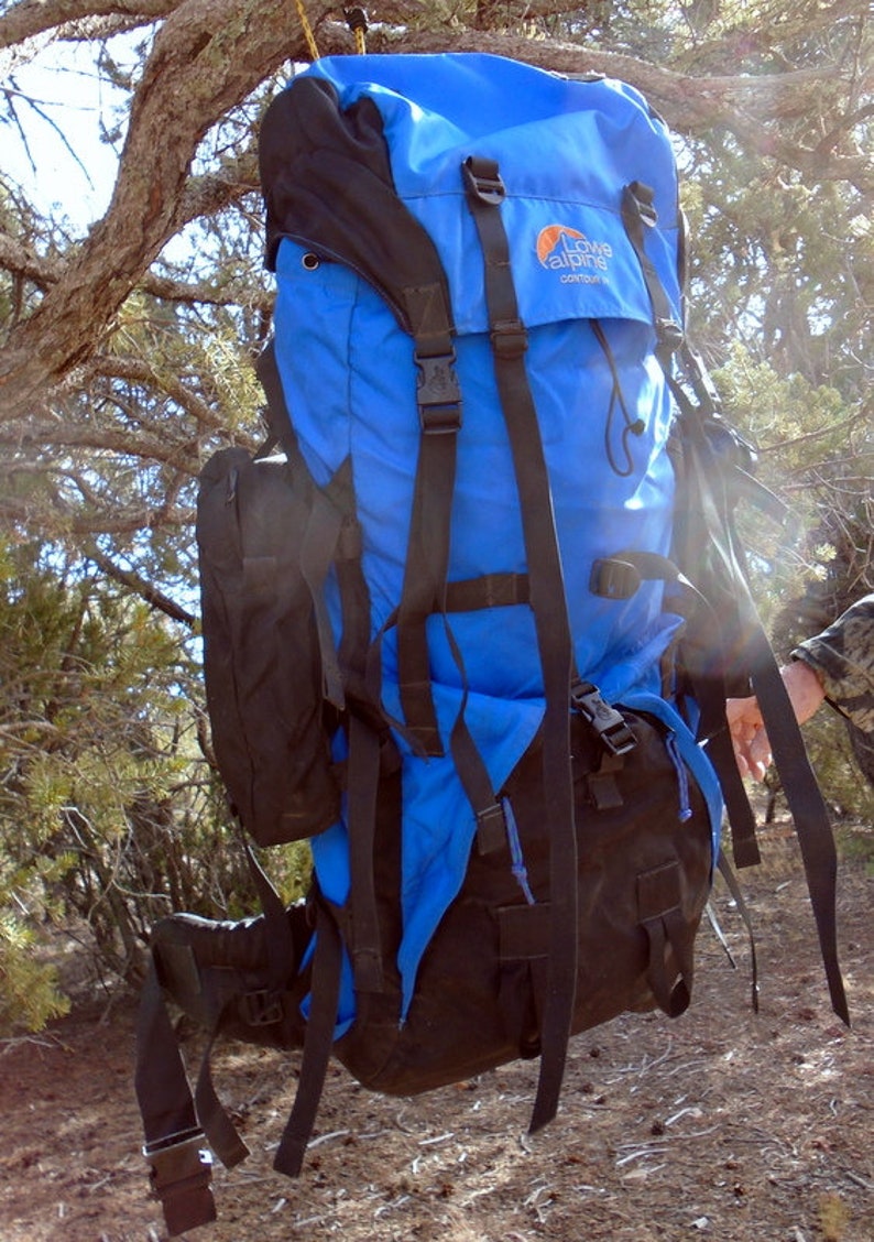 lowe alpine contour iv