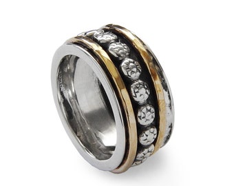 Rustic floral silver band with Gold spinner