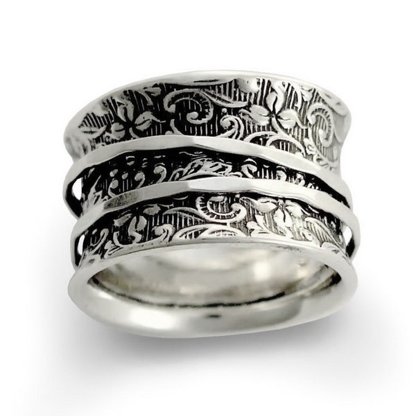 Wide floral ring with Silver spinners