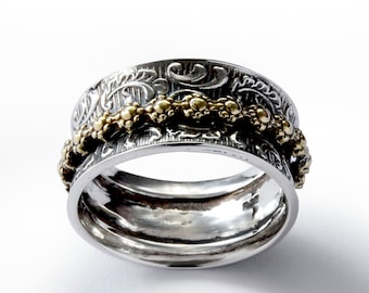 Two Tone Floral Spinner ring