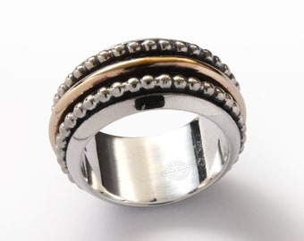 Two Tone Band with Dotted Spinners