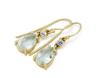 Pendientes colgantes de topacio azul en forma de pera