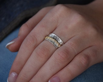 Two tones textured spinner ring for woman