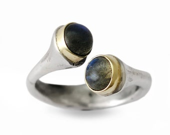 Green labradorite ring, Silver Gold statement ring, Unique two tones ring, Large cocktail ring, Everyday silver ring, Green gemstone ring
