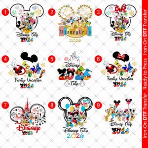 Pode incluir: Uma coleção de nove transferências DTF para passar a ferro com o tema Disney. Cada design apresenta orelhas do Mickey Mouse, personagens da Disney e o texto "Disney Trip 2026" ou "Family Vacation 2026". As transferências estão prontas para passar.