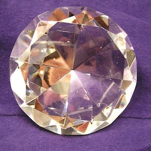 Diamond faceted crystal display jewel 3 inch paperweight decor