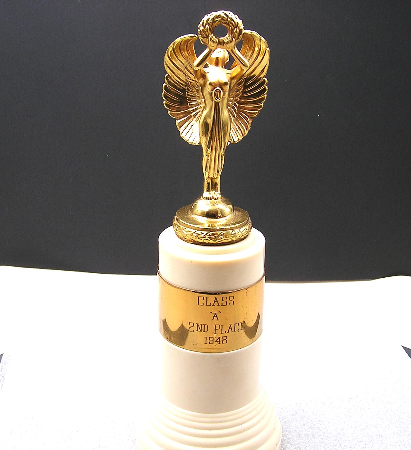 希少！ 40's アメリカアンティーク　1945年トロフィー　USAヴィンテージ 希少！ 40's アメリカアンティーク 1945年トロフィー USA