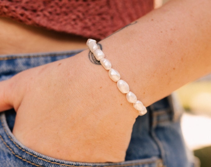 Misfit Pearl Bracelet • Baroque Pearl Strand - Gift for Wife - Bridal Jewelry - Stacking Bracelet - Freshwater Pearls - Chunky Pearl Jewelry