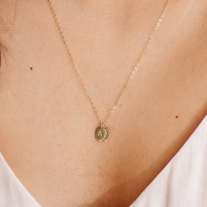 Lydia Oval Initial Necklace • Gold, Rose Gold, or Silver - Personalized Jewelry - Gift for Mom - Bridesmaid - Baby Shower Gift - Minimalist