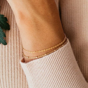 Satellite Bracelet - 14k Gold Filled or Sterling Silver - Saturn Chain - Polka Dot - Stacking Bracelet - Layering Bracelet - Simple Gold