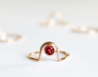 Anillo de piedra preciosa de arco de nacimiento - Anillo de forma moderna - Regalo para ella - Anillo de madres - Idea de regalo de cumpleaños - Anillo de piedra preciosa - Personalizado personalizado