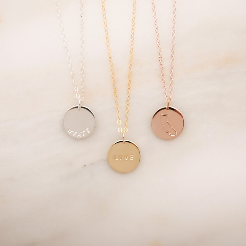 Medium Disc Necklace Gold, Rose Gold or Silver Custom State Name Pendant Gift for Her Mom Sister Bridesmaid Friend Dainty Layering Charm image 2