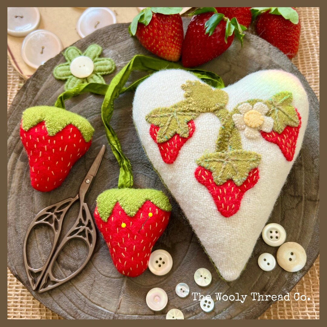 Spring Chicken Pinkeep Pattern Strawberry Pinkeep Pattern ~ PDF Instant Download - Etsy