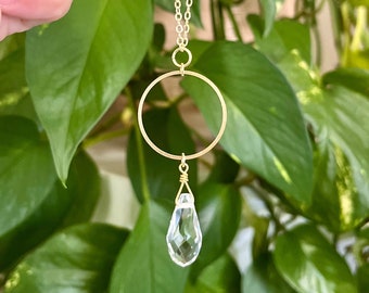 Mini Circle Car Charm, Crystal Prism Sun Catcher Car Decor, Hanging Rainbow Maker Light Catcher for Rear View Mirror, Car Bling Accessories