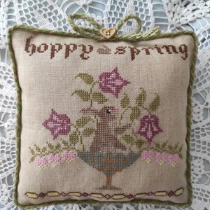 CROSS STITCH PDF Hoppy Spring by Vintage Tulip Design