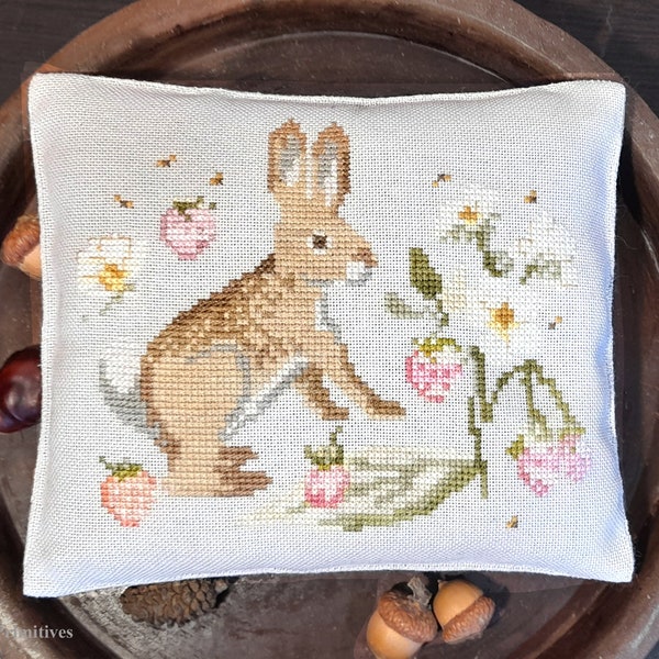 CROSS STITCH PDF Bunny And Strawberries by SamplersPrimitives