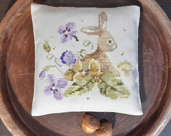 CROSS STITCH PDF Bunny and Violets by SamplersPrimitives