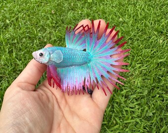 Crowntail betta figurine