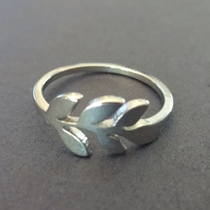 Stainless Steel Olive Branch Ring, Silver Leaf Design, Sizes 6-10, Leaves Ring, Leaf Band, Simple Nature Theme, Olive Branch Band