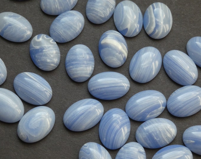 18x13x5mm Natural Agate Gemstone Cabochon, Dyed Oval Cabochon, Polished Agate, Light Blue Cabochon, Natural Stone, Purple Agate, Striped