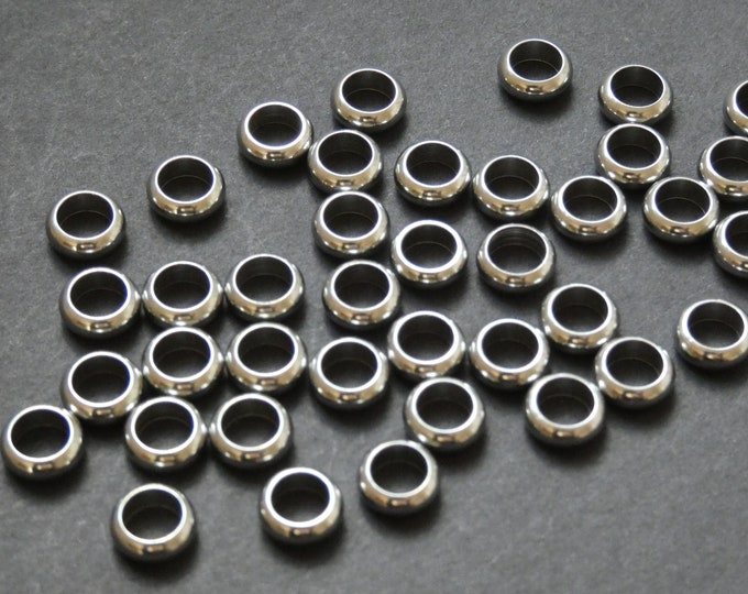 20 PACK 8x2.5mm 304 Stainless Steel Round Beads, Flat Round Discs, Classic Metal Spacers, Shiny Silver Color, Circle Spacer Bead, 5mm Hole