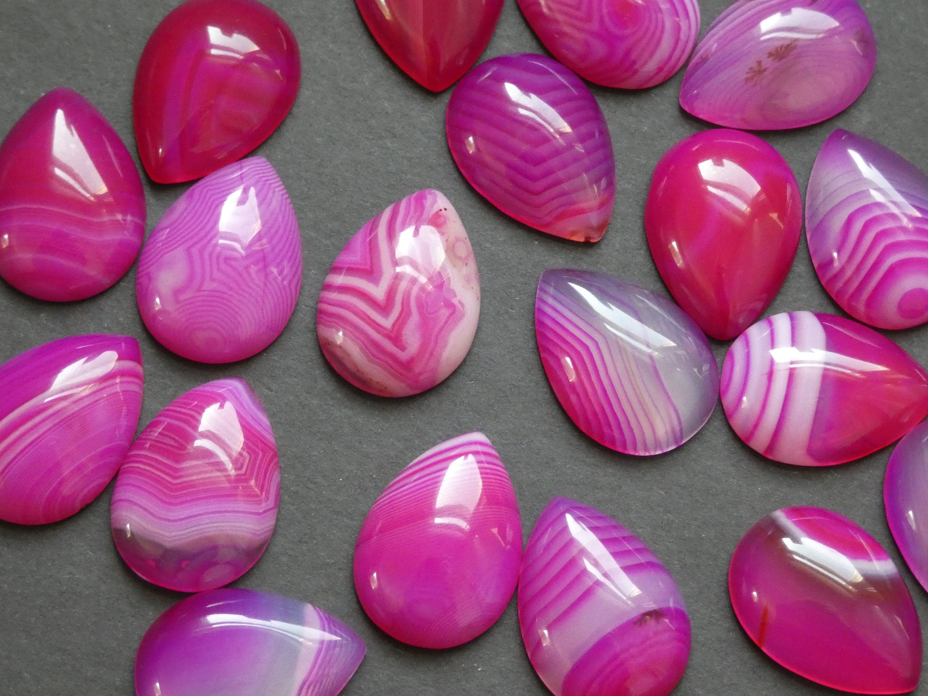25x18mm Natural Agate Cabochon Dyed Teardrop Shape Polished Gem Pink Striped Agate Gemstone Natural Stone White Pink Agate Cab