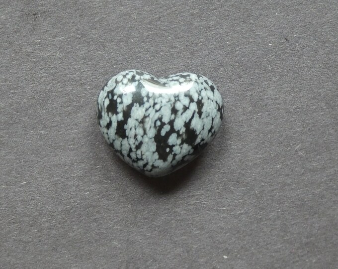 20x23x10mm Natural Snowflake Obsidian Heart Love Stone, Black and White, Pocket Palm Stone for Reiki Balancing, One of a Kind, Gemstone