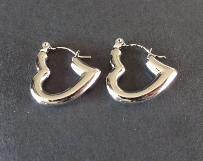Stainless Steel Heart Hoop Earrings, Hypoallergenic, Silver Color, Set Of Earrings, 20x20x3mm, Valentine's Day Silver Hoops, Heart Earrings
