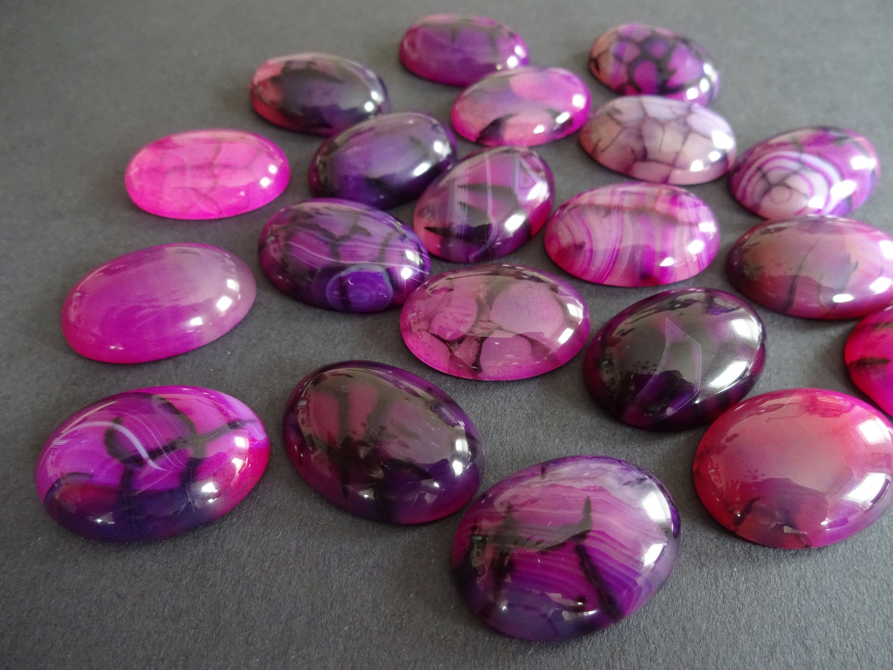 24x17x6mm Natural Dragon Veins Agate Gemstone Cabochon, Dyed, Oval