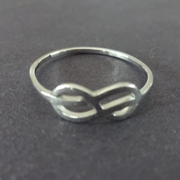 Stainless Steel Infinity Ring, Silver Color, Simple Infinity Band, Handcrafted Steel Band, Ring For Her, Promise Ring, Minimalist Ring