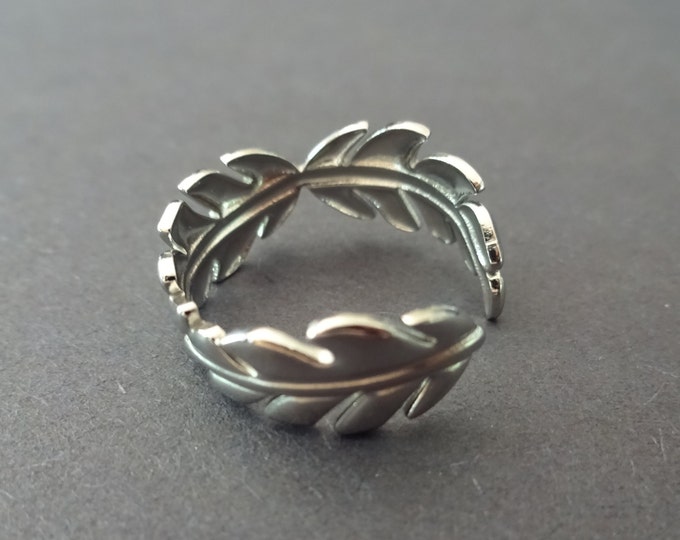 Adjustable Leaf Ring, Silver Color Leaf Design Band, Resizable Ring, Elegant Shiny Metal Band, Olive Branch Ring, Nature Leaves Ring