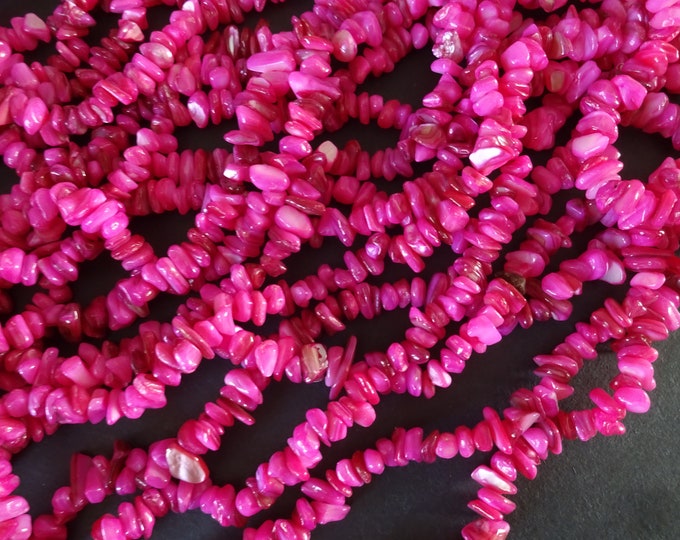 31 Inch 3-12mm Natural Shell Bead Strand, Dyed, About 320 Beads, Magenta Shell Chips, Drilled Seashell Shard, Magenta Seashell Jewelry Gem
