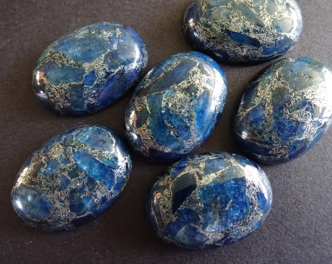 25mm Natural Kyanite Cabochon With Silver Color Lines, Oval Cabochon, Polished Stone, Blue Stone Cabochon, Natural Gemstone, 25x18-19x6mm