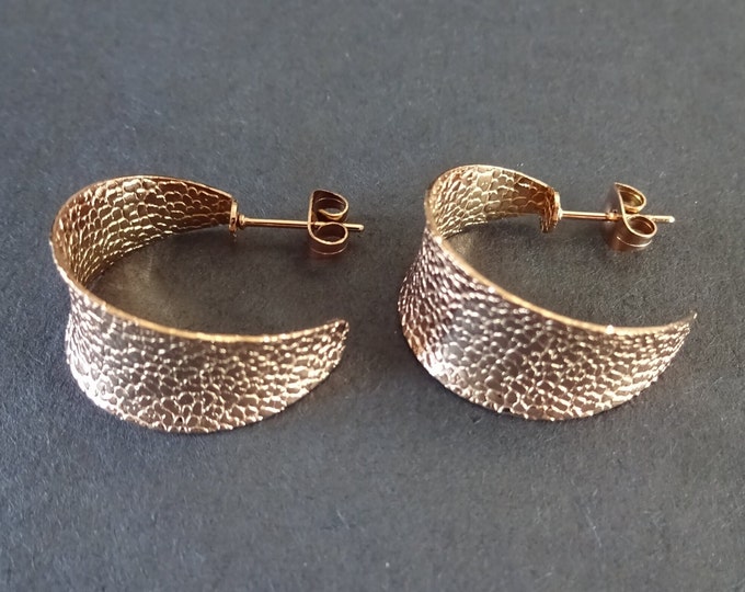 Stainless Steel Rose Gold Textured Half Hoop Earrings, Hypoallergenic, Ion Plated, Round Hoops, Set Of Earrings, 21x12mm, C Shape Hoop