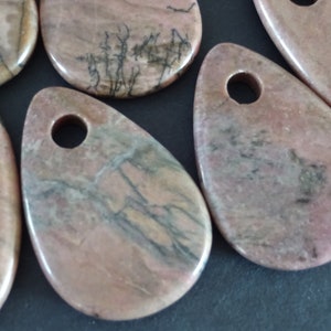 44x30mm Natural Rhodonite Pendant, Teardrop Pendant, Pink and Black, Polished Gem, Natural Gemstone Component, Wire Wrapping Stone, Pendant