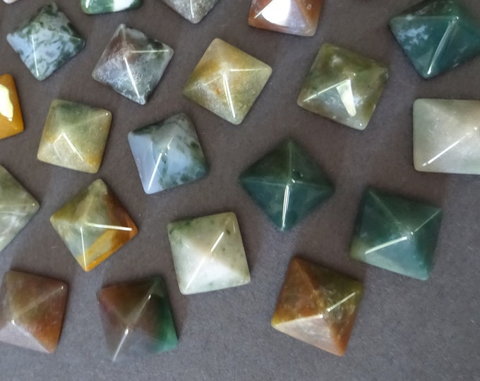 3 PACK OF 14x14mm Natural Indian Agate Cabochons, Pyramid Gemstone Cabochon, Red & Green Stone, Agate Triangle Cab, Crystal Pyramid Stone
