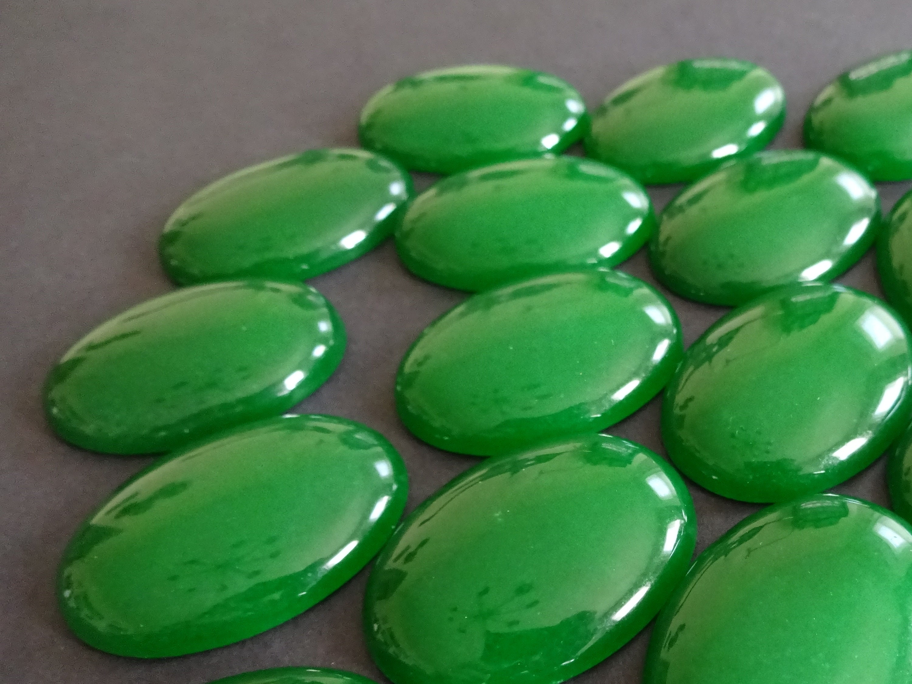 40x30x7mm Natural Malaysia Jade Gemstone Cabochon, Dyed, Oval Cabochon